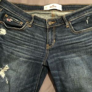 Hollister Jeans // Straight Leg, Distressed